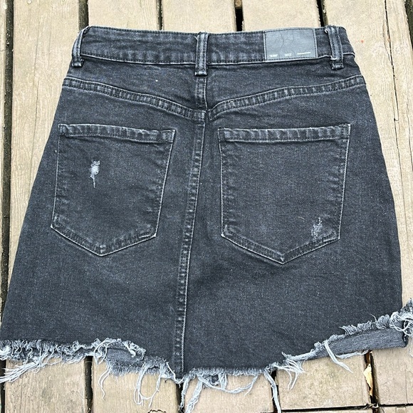 Berksha Denim Skirt - Picture 2 of 3